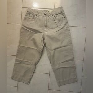 Eddie Bauer Women’s Stone Colored Denim 5 Pocket Capri Pants